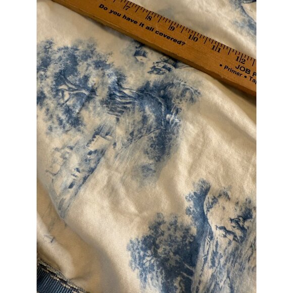 VTG Blue Toile Sm Side Table Cloth lined Tassel Trim Custom made 27in square - Picture 8 of 9